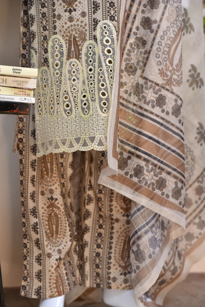 LUXURY EMBROIDERED & CUTWORK COTTON 3PC